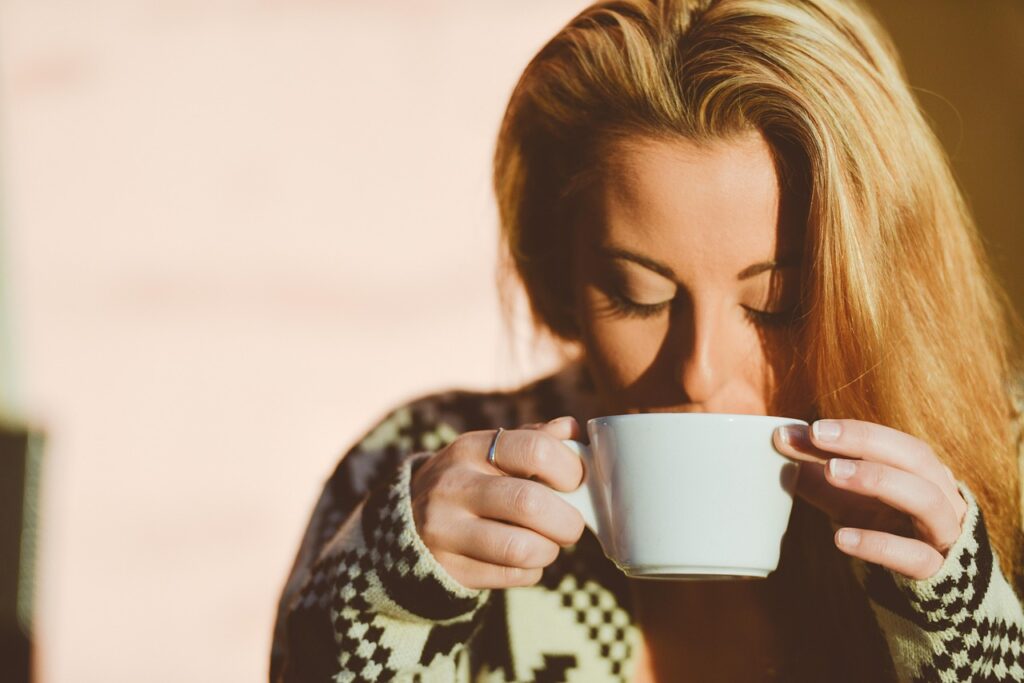 Bere caffè amaro ogni giorno fa bene? La risposta del nutrizionista