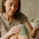 Come utilizzare l’argilla verde per la salute? Gli usi meno noti, dalle articolazioni alla pelle